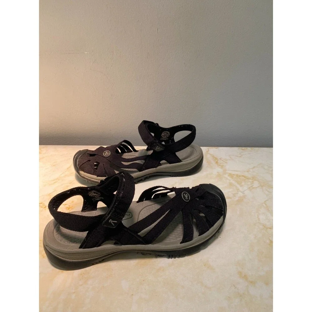 Keen Rose Black/Neutral Gray Sandals Women's Size 8 Hiking Water-Resistant